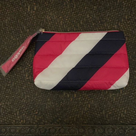 Estée Lauder Cosmetic Case - Picture 3 of 10